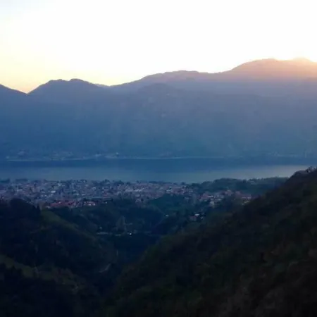 Apartment Newcastle Sul Lario Box Como Lake Mandello del Lario