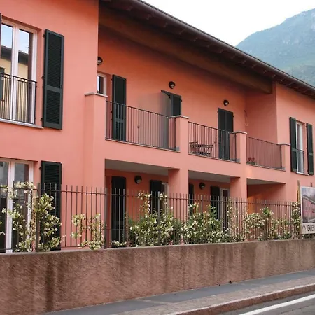 Newcastle Sul Lario Box Como Lake Apartment Mandello del Lario
